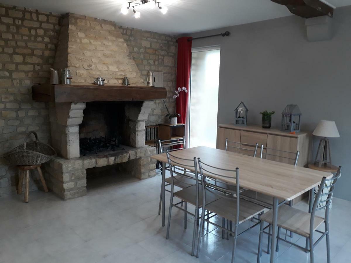 Gite " Le Vieux Noyer" Liesville-sur-Douve Exteriér fotografie