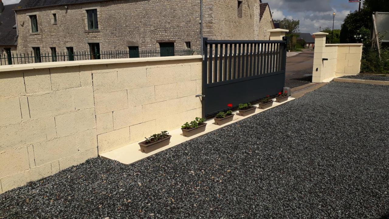 Gite " Le Vieux Noyer" Liesville-sur-Douve Exteriér fotografie